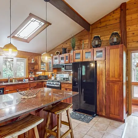 Hale Hapu'U Villa Volcano Exterior photo